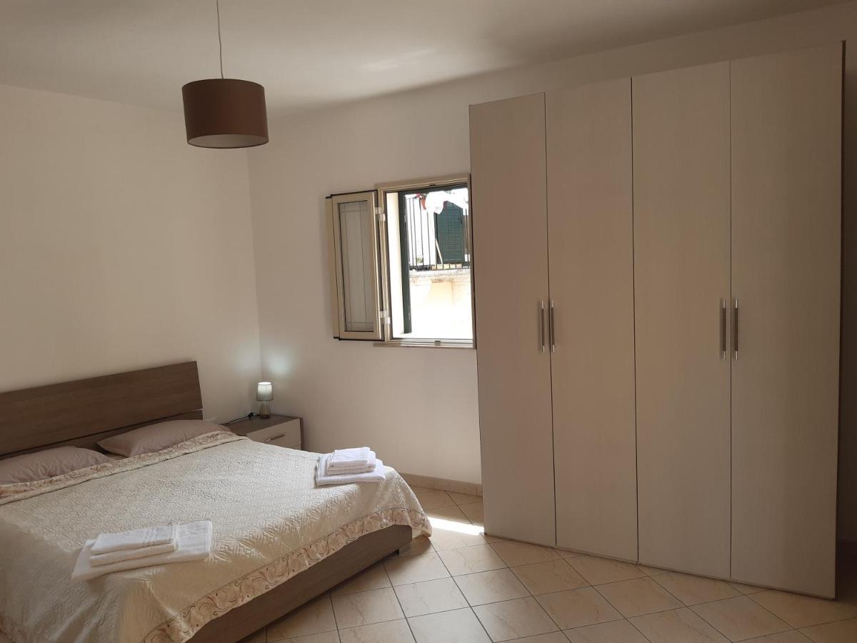 Alla Villa Noto Luaran gambar